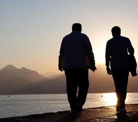 中晚年行好运的八字特征