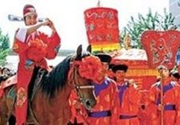 得领导喜欢的八字（受领导喜欢的八字）