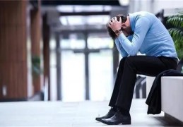 什么八字事业坎坷（能闯事业的八字）