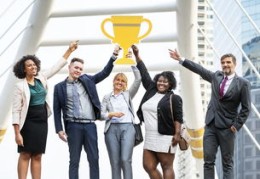 什么八字适合合伙（什么八字适合合伙做生意）