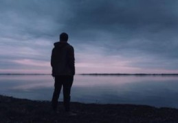 事业上无贵人相助的八字特征