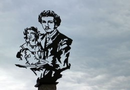 什么八字的人重情（什么八字的人重情重义）