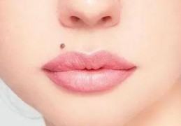 女人在哪里长的痣是桃花痣