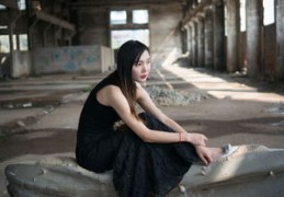 如何从女命八字看丈夫的荣枯（女命八字看丈夫富贵）