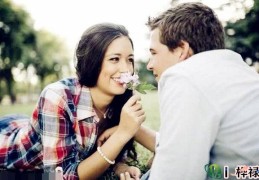 对感情不专一的男人长什么样