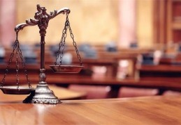 六爻中出现子孙持世测官司代表什么