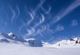天上火命和什么命般配（天上火命和什么命最配）