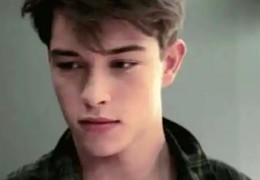 八字中影响长相帅气的因素