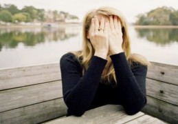 性格容易抑郁的八字