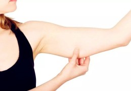 女人手臂粗好吗