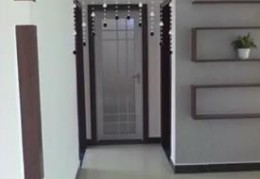 住宅大门正对卫生间如何化解