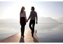 用情深的八字特征