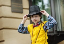 伏姓男孩好听名字阳光