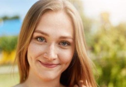 ​有酒窝的女人命好吗