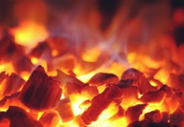 炉中火命的女人命运详解