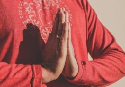 八字看是否克妻