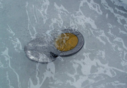 八字中水多金沉是什么意思