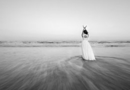 感情自私的八字（很自私的八字）