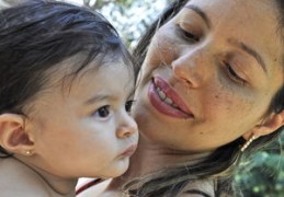 什么样的八字爱长痘