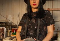 命带德秀贵人的女人命好不好（女命带德秀贵人孩子好）