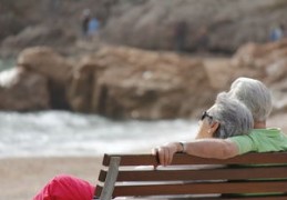 什么八字人不显老（什么八字人不显老呢）