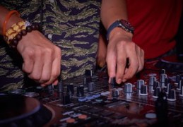 什么八字的人能当官（什么八字的人能当官呢）