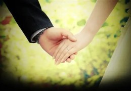 女生比劫日出生的婚姻状况分析