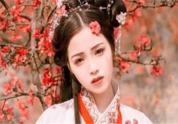 桃花泛滥的女性长相特征