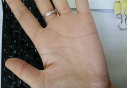 漂亮女人的手相特征（漂亮女人的手相特征图片）