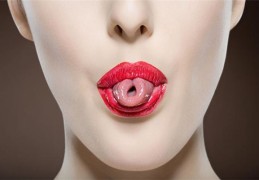 从舌头的大小看前程命运（舌头大小有什么说法）