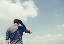 八字缺水的男人（八字缺水的男人命运怎样）