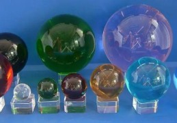 不同颜色水晶球的风水寓意