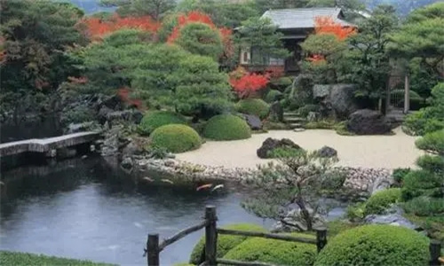 庭院的风水禁忌-桦玺易学网 庭院的风水禁忌-桦玺易学网